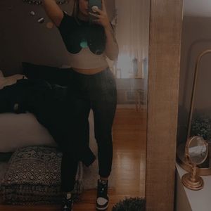 Hazel boutique : Beige undercut shirt